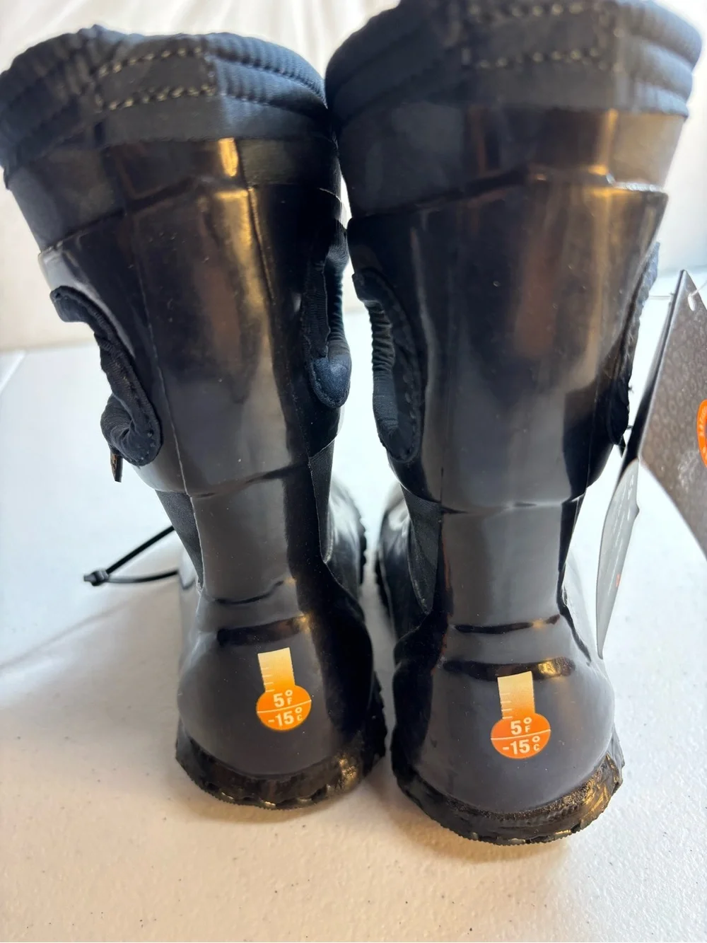 NWT Bogs Baby Classic waterproof snow and rain boots child size 7